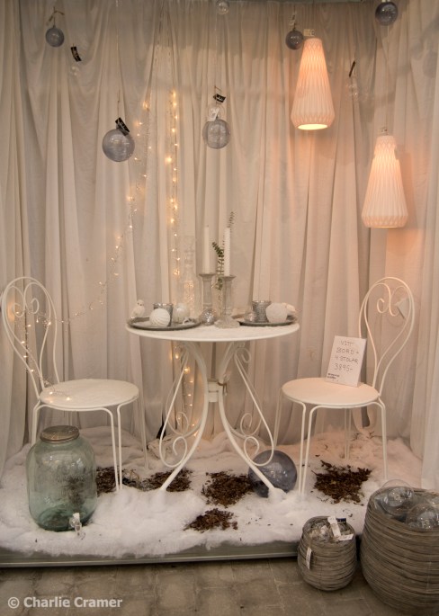 vitt caféset mindre